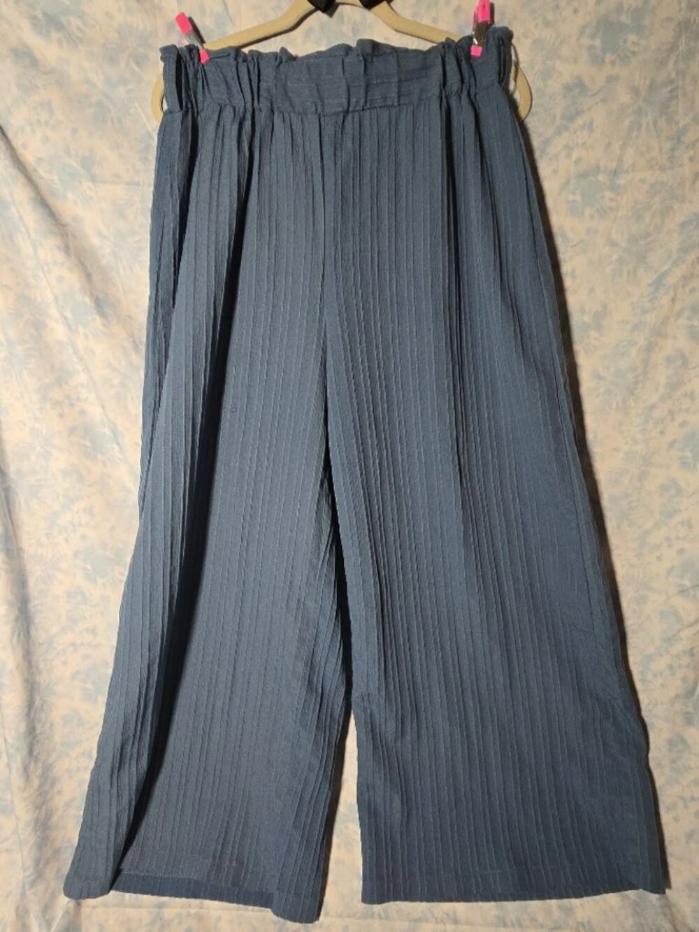 Title: SHEIN Curve 2XL Slate Blue Plisse Pleated Wide Leg Pants - High Waist